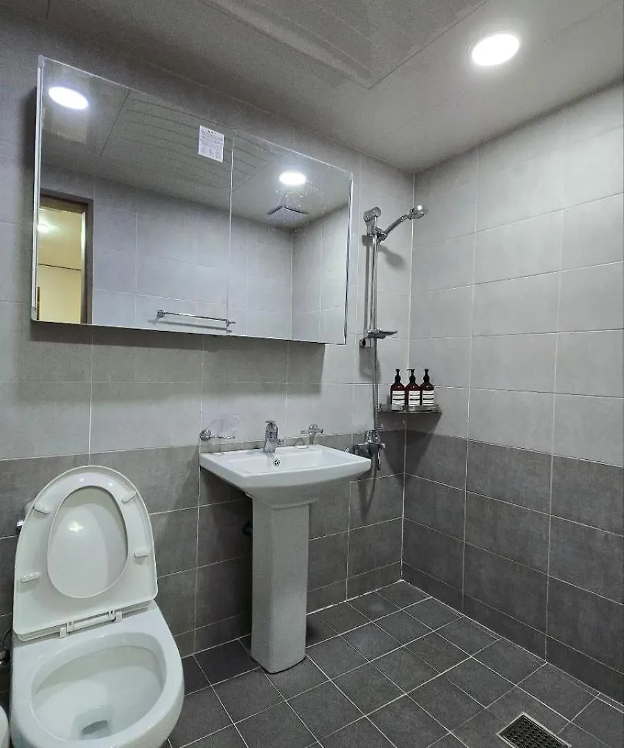 A Bridge House 4 Hotel Incheon 0*,  South Korea